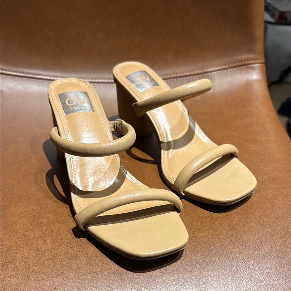 DV by Dolce Vita Nude Double Strap Block Heels – Size 7